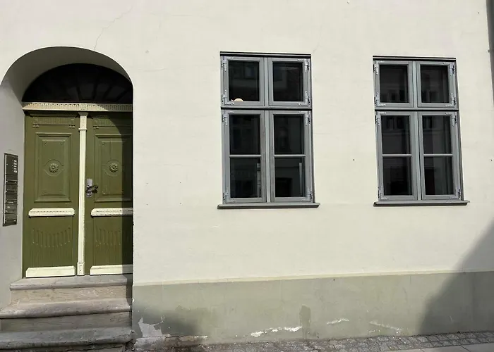 Im Zentrum Wohnen, Ruhe Geniessen