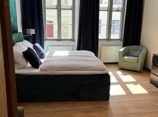 Im Zentrum Wohnen, Ruhe Geniessen