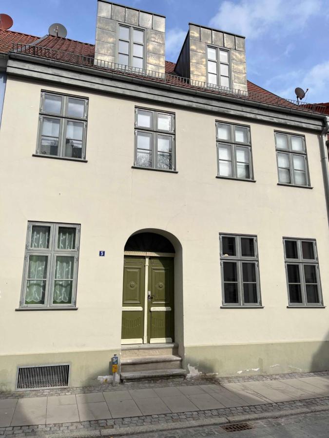 Im Zentrum Wohnen, Ruhe Geniessen Apartment *